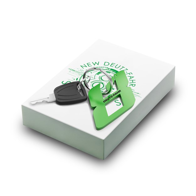 Imagen de Llavero NEW DEUTZ-FAHR nueva Serie 8 by GFG Style